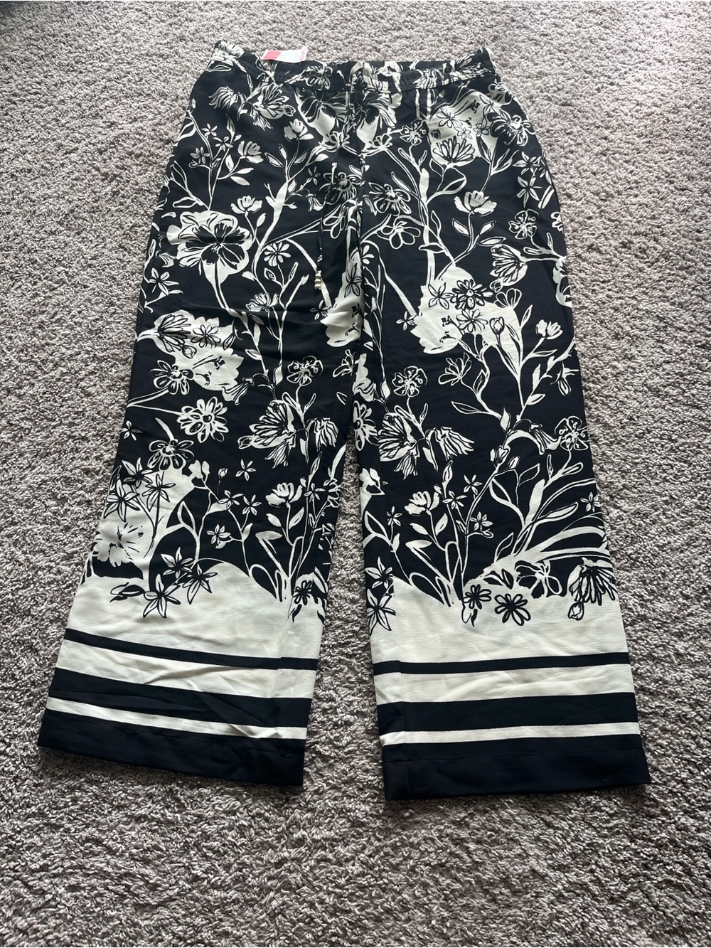 Black & White Floral Wide-Leg Pull-On Pants
